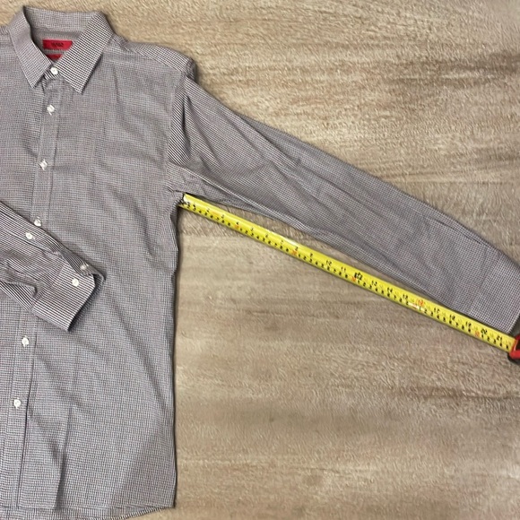 Men’s Hugo Boss long sleeve button down shirts size medium - Picture 4 of 9